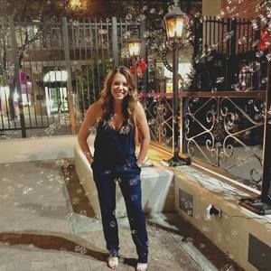 Meet your Posher, Alexandra